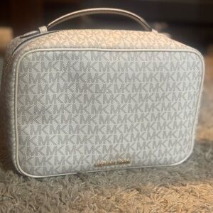 Michael Kors Jet Set Cosmetic/ Toiletry Cream and Gold Signature Monogram